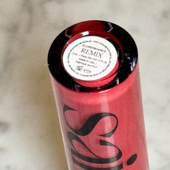 Saie Glossybounce™ High-Shine Hydrating Lip Gloss Oil | Remix | NEW - Picture 2 of 5